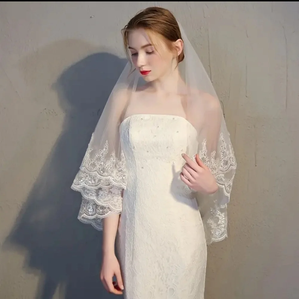 Enchanting Lace-Trimmed Bridal Veil with Sequins 🔥🔥✨✨💖💖 NWT